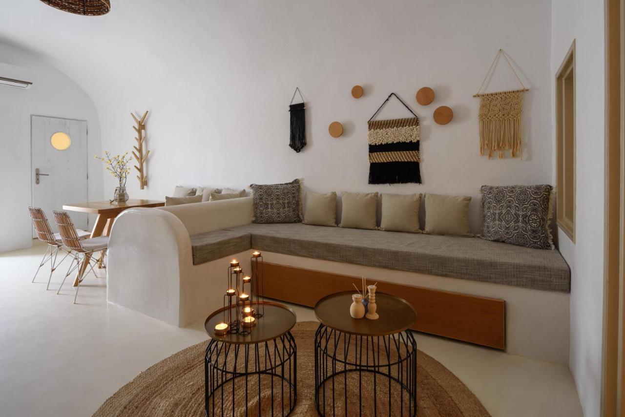 Suite Home Santorini Fira  Eksteriør billede