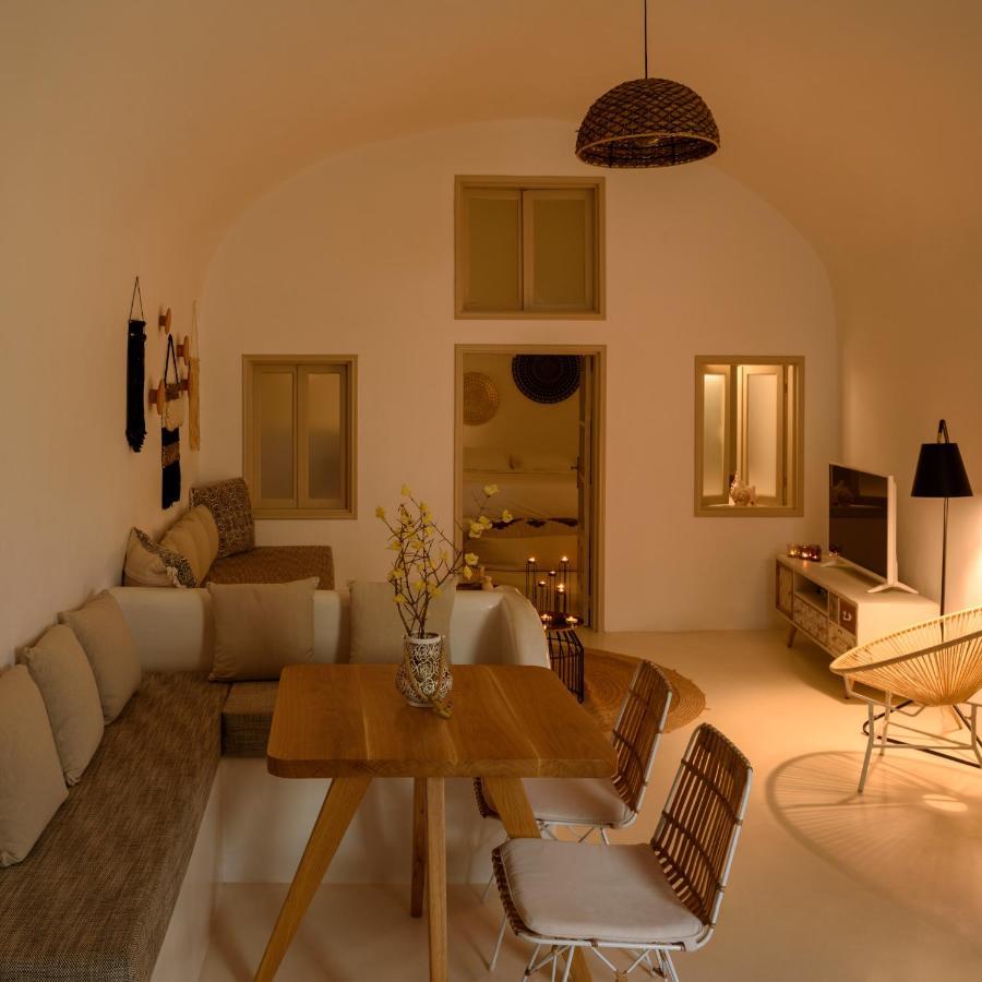 Suite Home Santorini Fira  Eksteriør billede