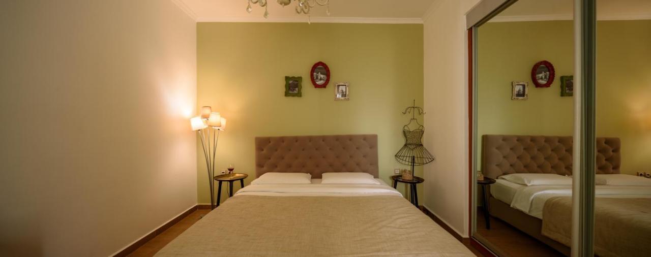 Suite Home Santorini Fira  Eksteriør billede