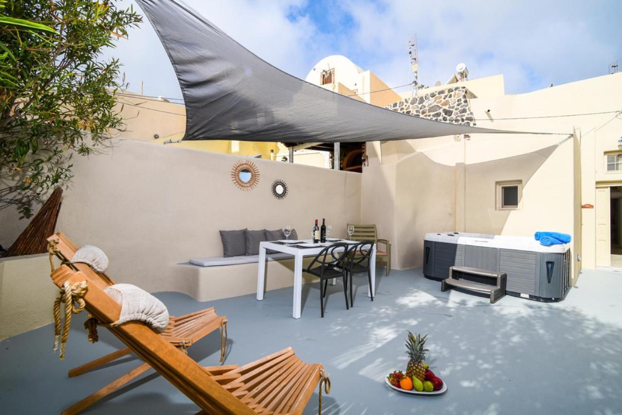 Suite Home Santorini Fira  Eksteriør billede