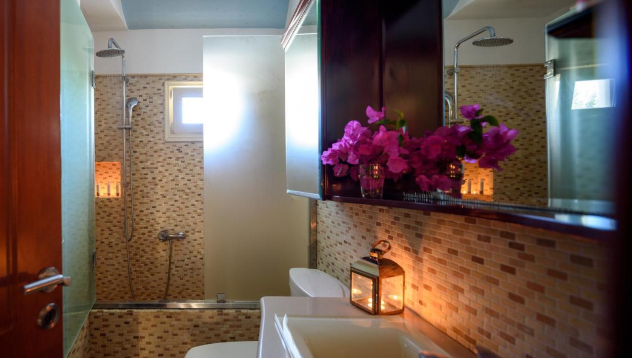 Suite Home Santorini Fira  Eksteriør billede